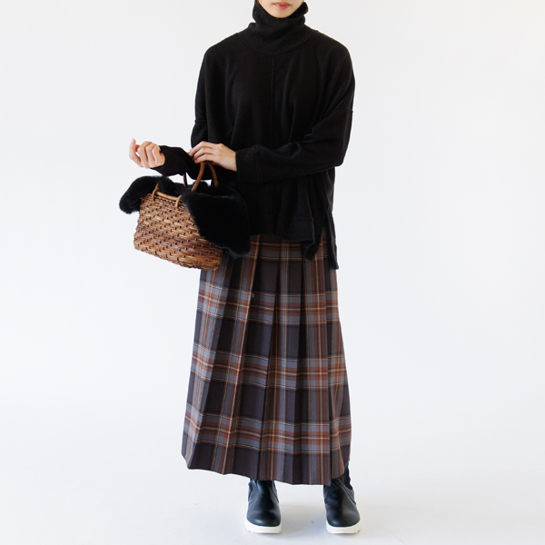 あけびのかご（薄型ホラ編）に（BLACK）