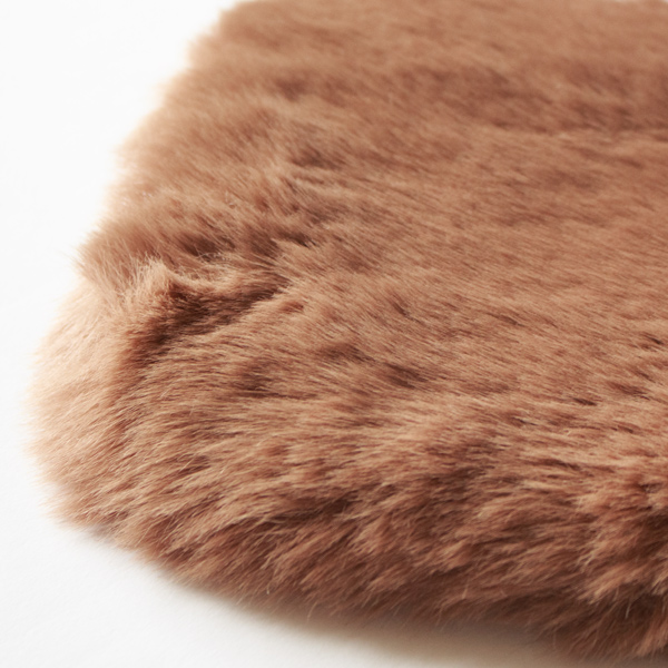 トップはもこもこのファー（BROWN）