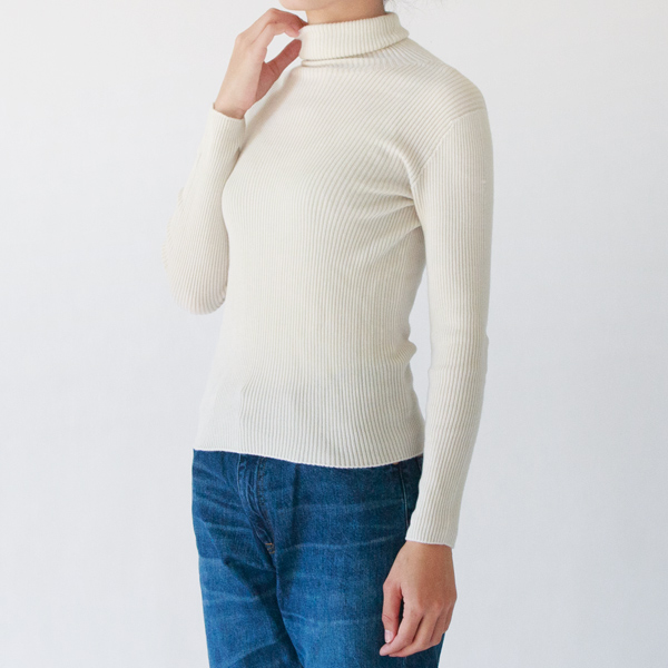 静電気を防ぎ、乾燥から肌を守ります