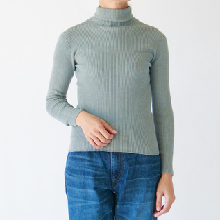 身長163cm　CLOUDY BLUE-M