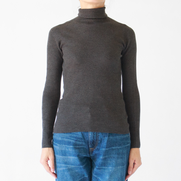 身長163cm　CHARCOAL-L