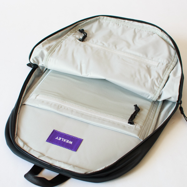 メインコンパートメント