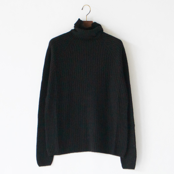 ベビーキャメル リブタートルセーター(ブラック) ベビーキャメル リブタートルセーター(ブラック)