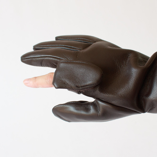 スマートフォン操作がしやすいです(BROWN) スマートフォン操作がしやすいです(BROWN)