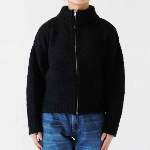 BLACK、身長:160cm BLACK、身長:160cm