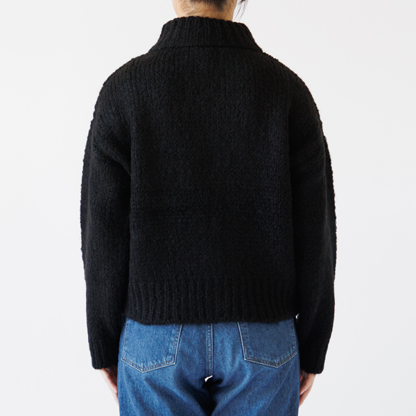 BLACK、身長:160cm BLACK、身長:160cm