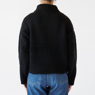 BLACK、身長:160cm BLACK、身長:160cm