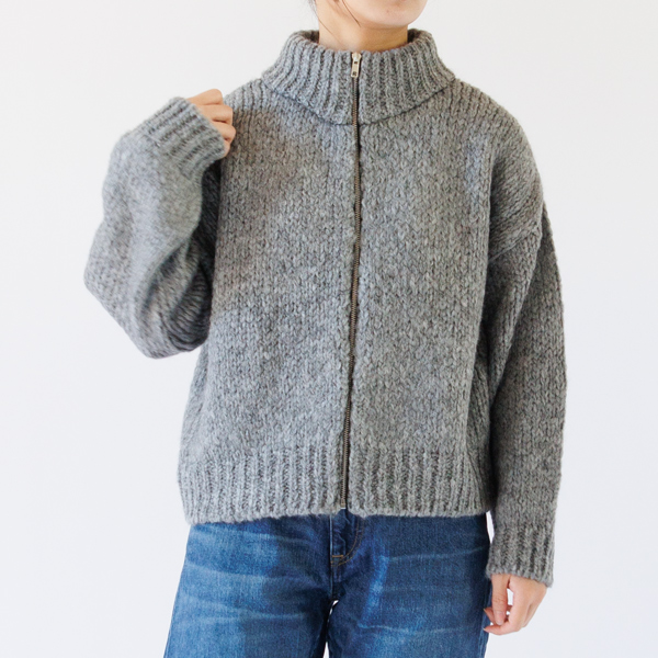 GREY、身長:160cm GREY、身長:160cm