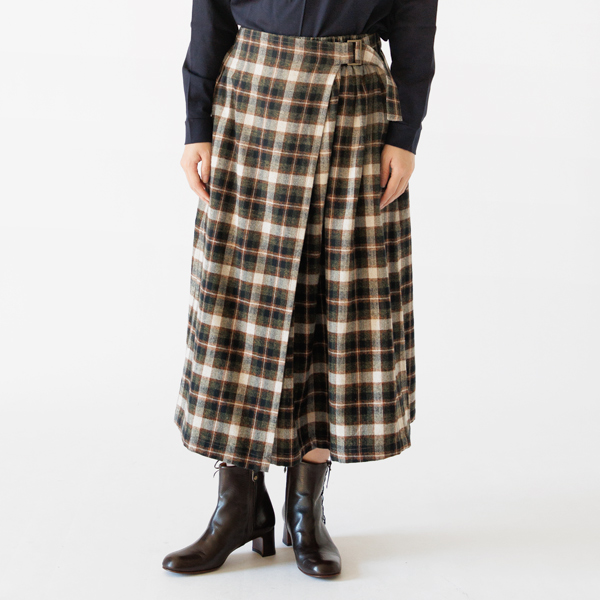 身長160cm・KHAKI 身長160cm・KHAKI