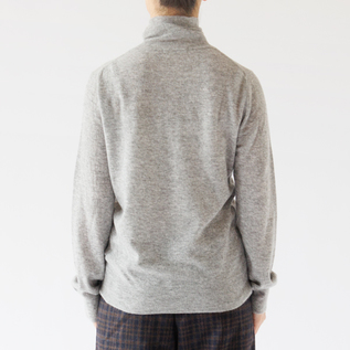Light Grey、身長：163cm