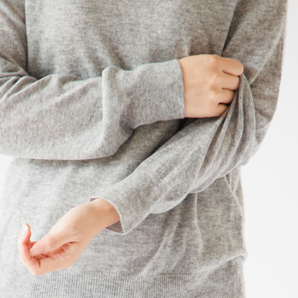 ややゆとりを持たせたシルエット