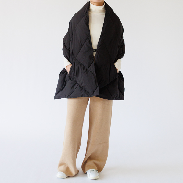 Black、身長:163cm Black、身長:163cm