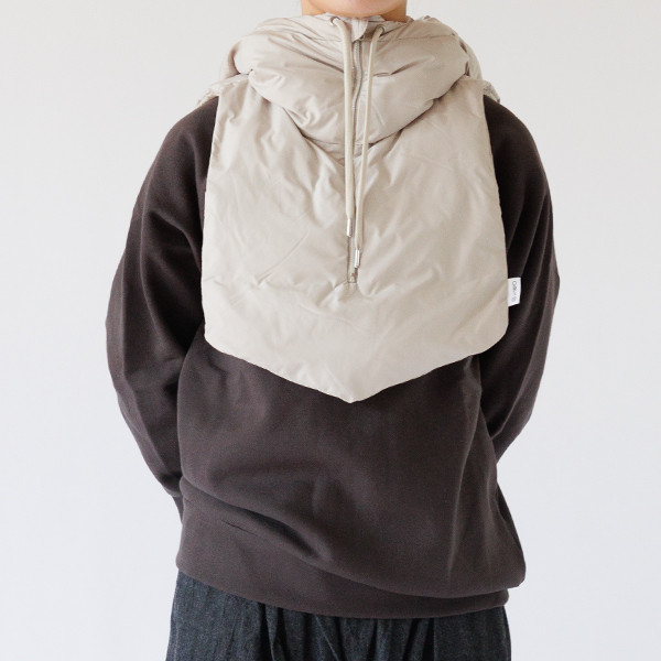 ダウンネックウォーマー HOOD DOWN PARTS(Greige)