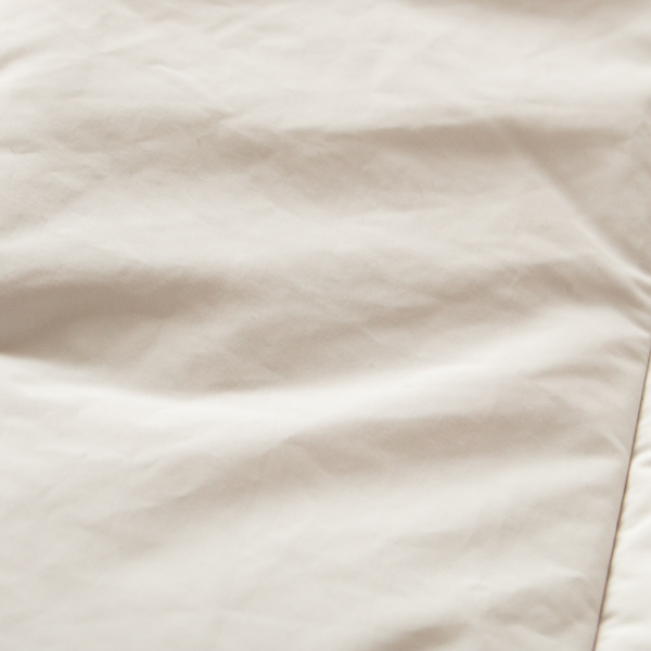 冬の装いを軽やかにするIvory