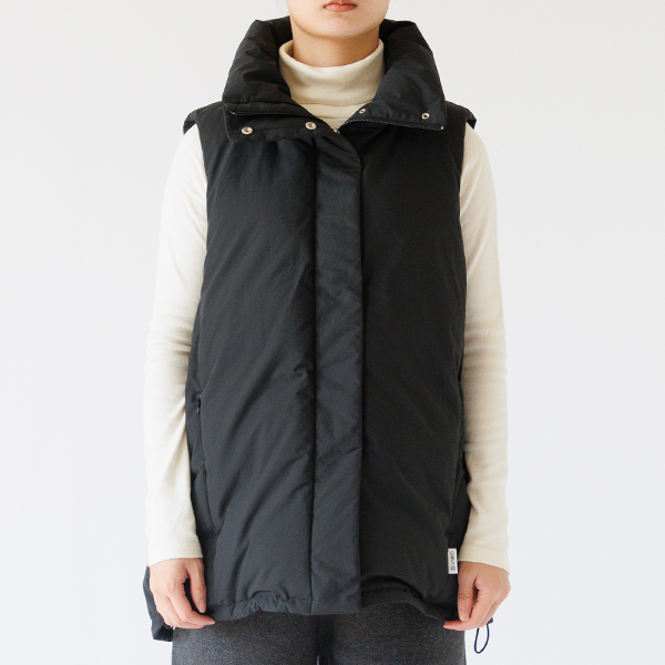 Black、身長：163cm