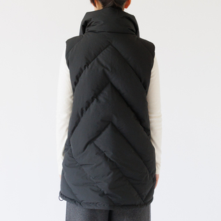 Black、身長:163cm Black、身長:163cm