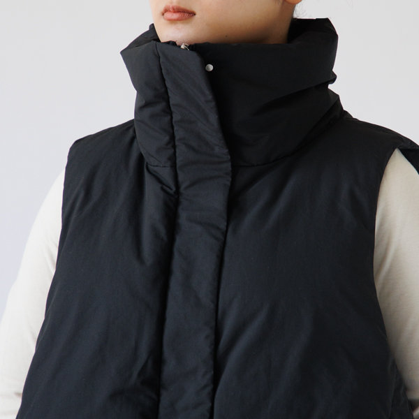 高めの襟で、マフラー要らずです。