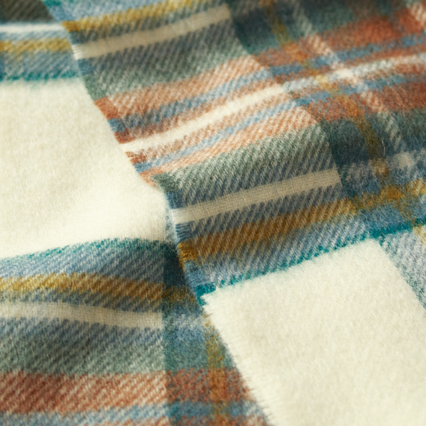 タータンチェックマフラー（MUTED BLUE STEWART）