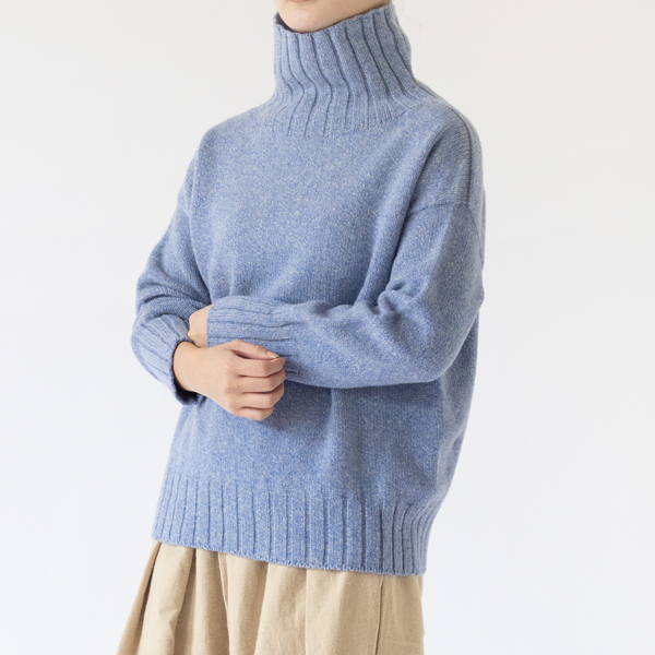 タートルネックセーター (BLUE)身長163cm タートルネックセーター (BLUE)身長163cm