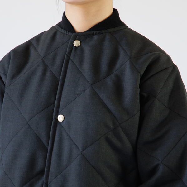 しっかり保温できるリブ襟 しっかり保温できるリブ襟