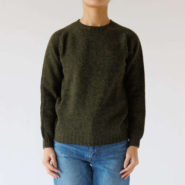 クルーネックセーター ( Scots Pine) 身長163cm サイズ36着用 クルーネックセーター ( Scots Pine) 身長163cm サイズ36着用