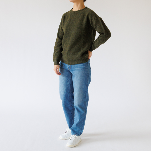 クルーネックセーター ( Scots Pine) 身長163cm サイズ38着用 クルーネックセーター ( Scots Pine) 身長163cm サイズ38着用