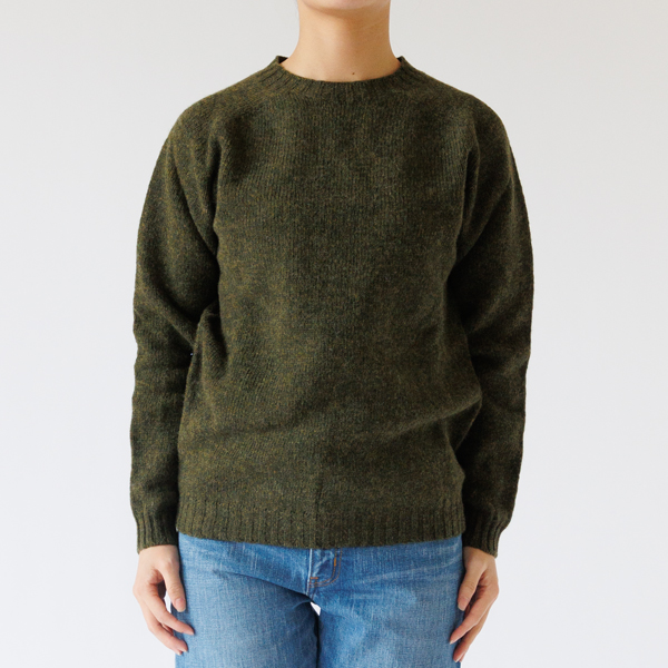 クルーネックセーター ( Scots Pine) 身長163cm サイズ40着用 クルーネックセーター ( Scots Pine) 身長163cm サイズ40着用