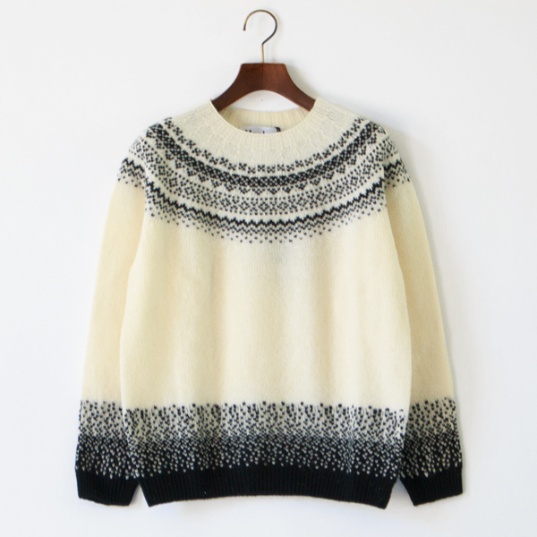ノルディックスノー柄セーター（BLACK）
