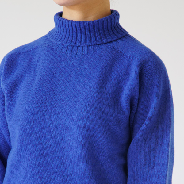 ふんわりと軽いニット ふんわりと軽いニット