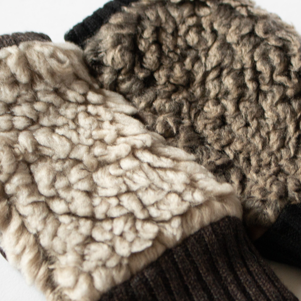 左からMOCA、 BROWN 左からMOCA、 BROWN