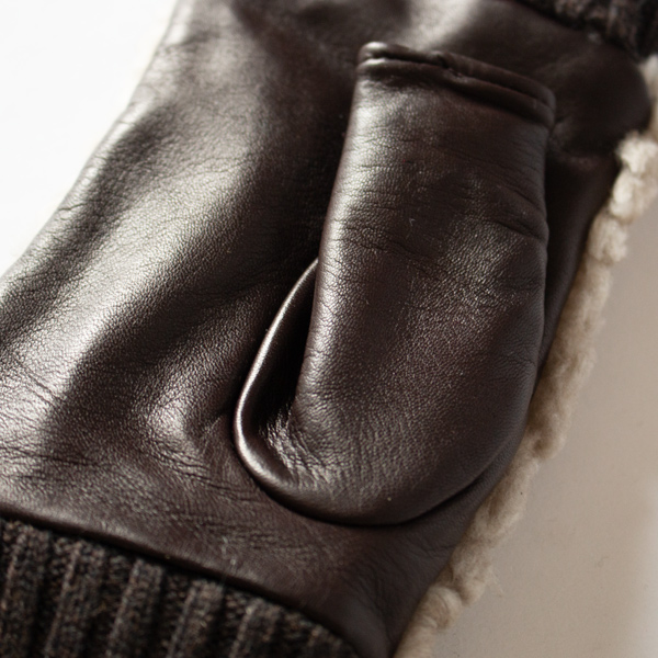 しなやかで手も動かしやすいレザー(MOCA) しなやかで手も動かしやすいレザー(MOCA)