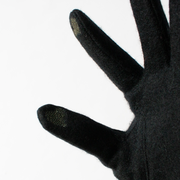 親指と人差し指はタッチスクリーン対応(BLACK) 親指と人差し指はタッチスクリーン対応(BLACK)