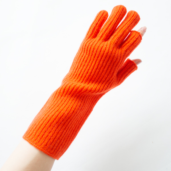 手首までしっかり覆えるタイプ(ORANGE) 手首までしっかり覆えるタイプ(ORANGE)