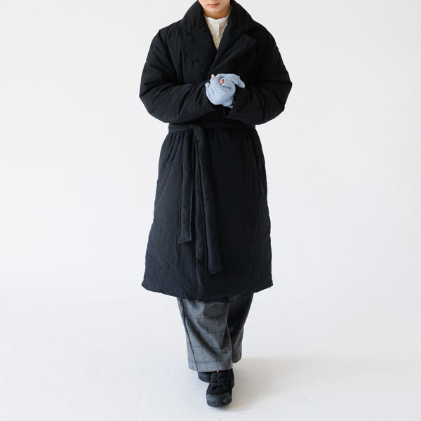 冬によく似合うペールブルー(PALE BLUE) 冬によく似合うペールブルー(PALE BLUE)