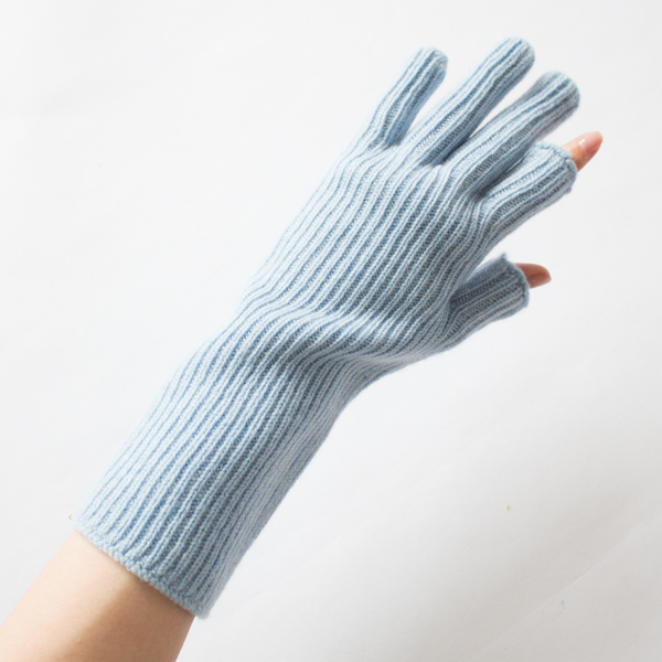 比較的どんな方にも合いやすいサイズ感(PALE BLUE) 比較的どんな方にも合いやすいサイズ感(PALE BLUE)