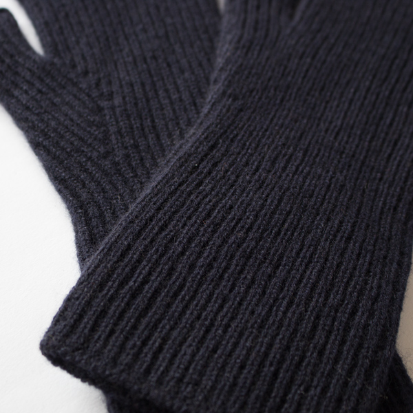 程よく厚みのあるリブニット(NAVY) 程よく厚みのあるリブニット(NAVY)