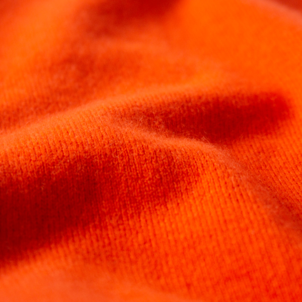 うっとりするほど柔らかで上質なカシミヤです(ORANGE) うっとりするほど柔らかで上質なカシミヤです(ORANGE)