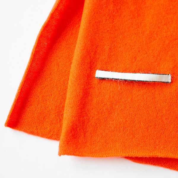 ZUTTOのタグはシンプルで主張しないもので(ORANGE) ZUTTOのタグはシンプルで主張しないもので(ORANGE)