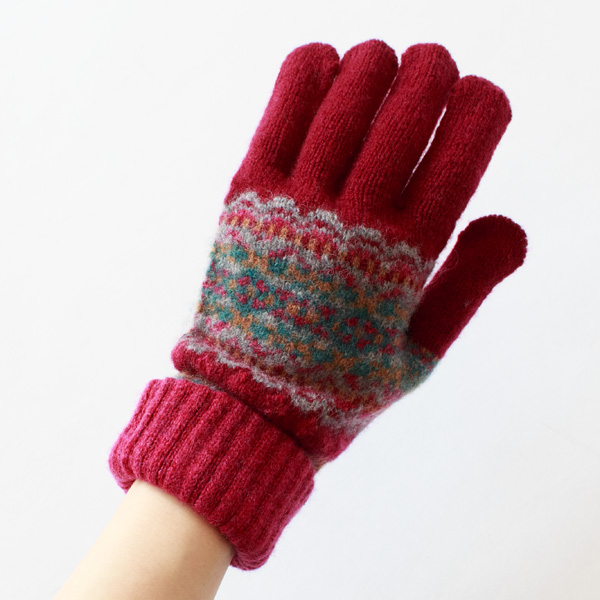 手首を折り返すとアクセントカラーがあらわれます(VELVET) 手首を折り返すとアクセントカラーがあらわれます(VELVET)