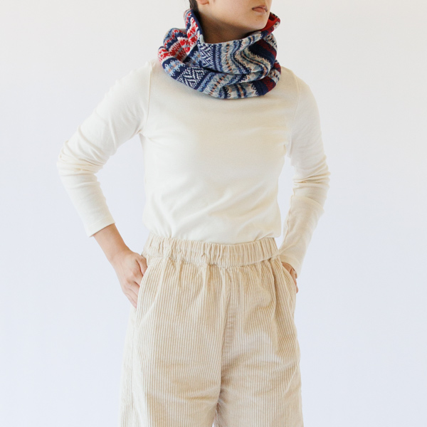 落ち着きがちな冬のコーデの差し色に(NAVY REFLECTION) 落ち着きがちな冬のコーデの差し色に(NAVY REFLECTION)