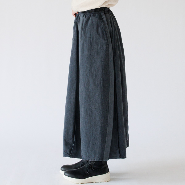 身長163cm・チャコールグレー