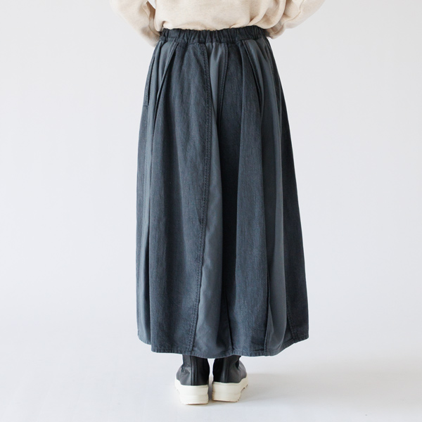 身長163cm・チャコールグレー