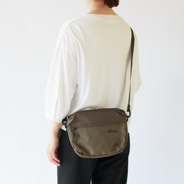 身長156cm(OLV) 身長156cm(OLV)