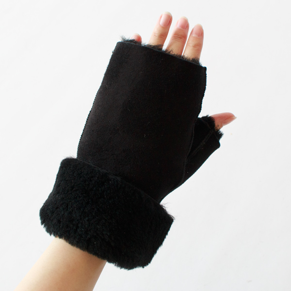 指なしシープスキンミトン TUBE MITTEN(European Curly Merino BLACK)