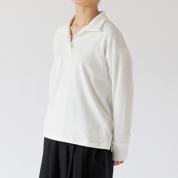 身長163cm・OFF WHITE