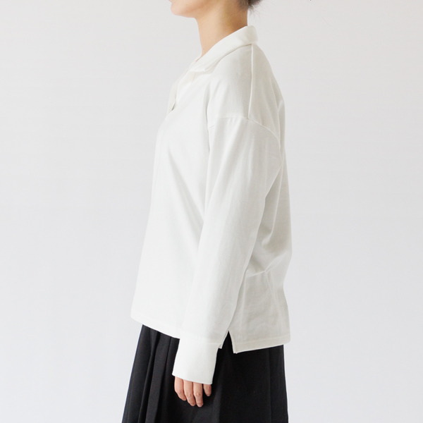 身長163cm・OFF WHITE