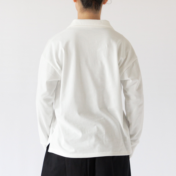 身長163cm・OFF WHITE