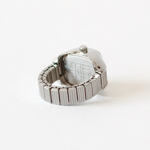 1755bのストラップはステンレススチール 1755bのストラップはステンレススチール