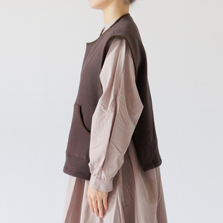 表側(身長163cm・BROWN)