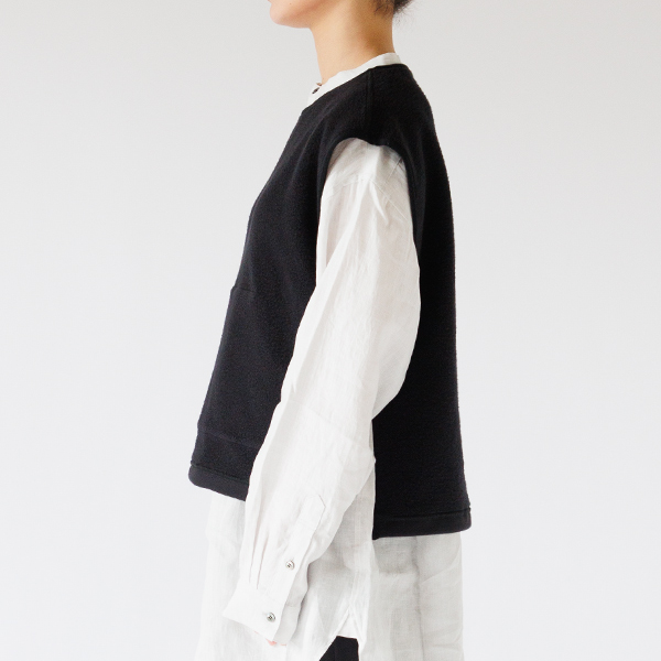 起毛側(身長163cm・BLACK) 起毛側(身長163cm・BLACK)